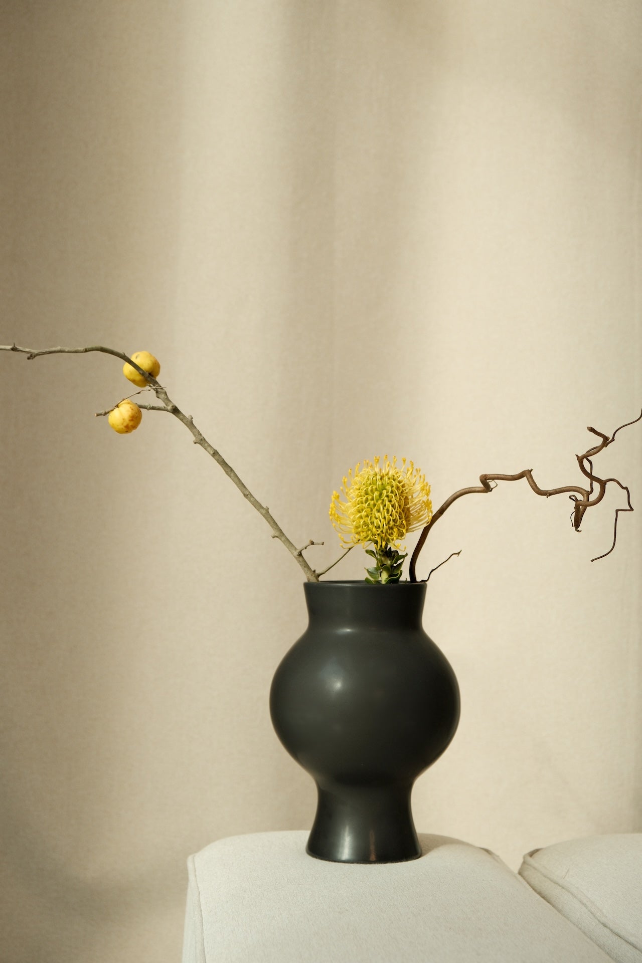 Ваза «Harmonia» в Чорному