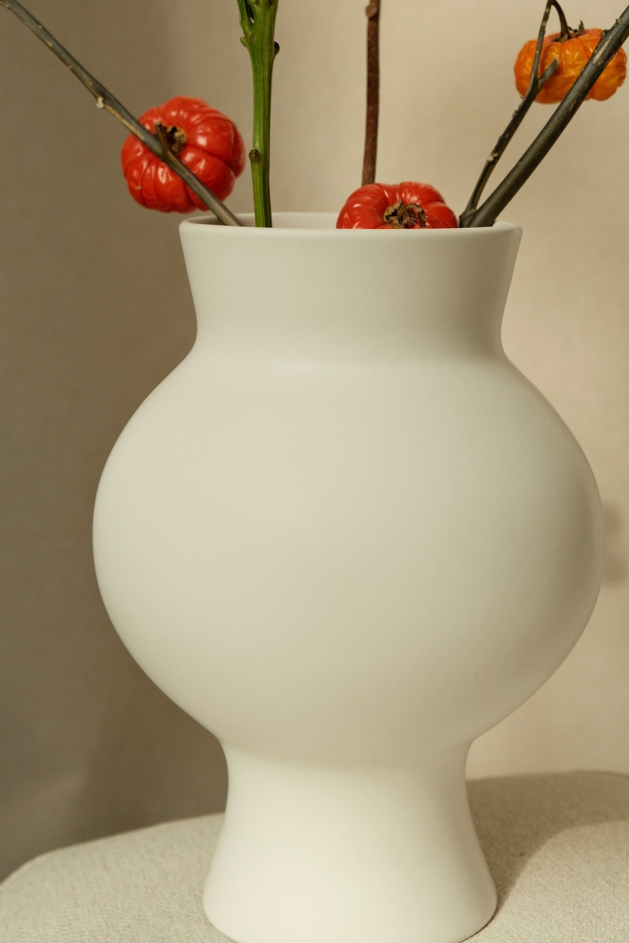 Ваза «Harmonia» в Білому