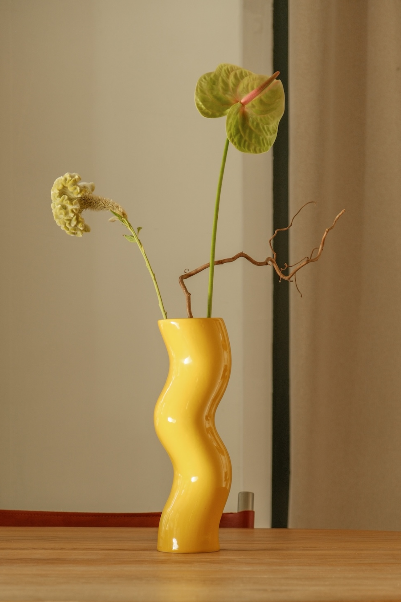 Ваза «Eternity» в Жовтому